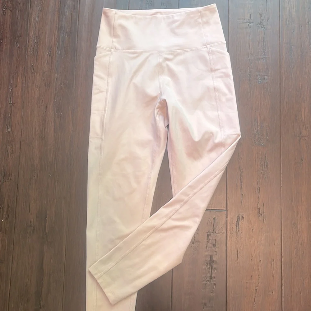 Girlfriend Collective - Compressive Pocket Leggings in pastel pink - S - Picture 2 of 6